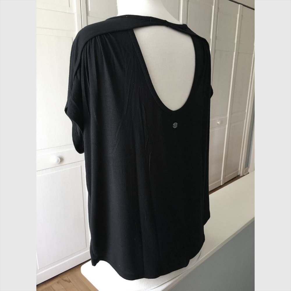 Prana Keyhole-Back Rowena Top in Black